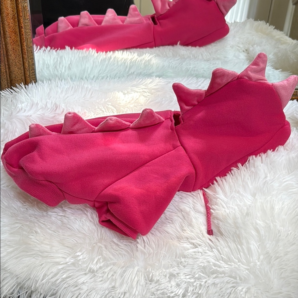 NWOT Pink Dinosaur Novogratz Hoodie w/Spikes. Size XS. Velcro opening-Leash hole